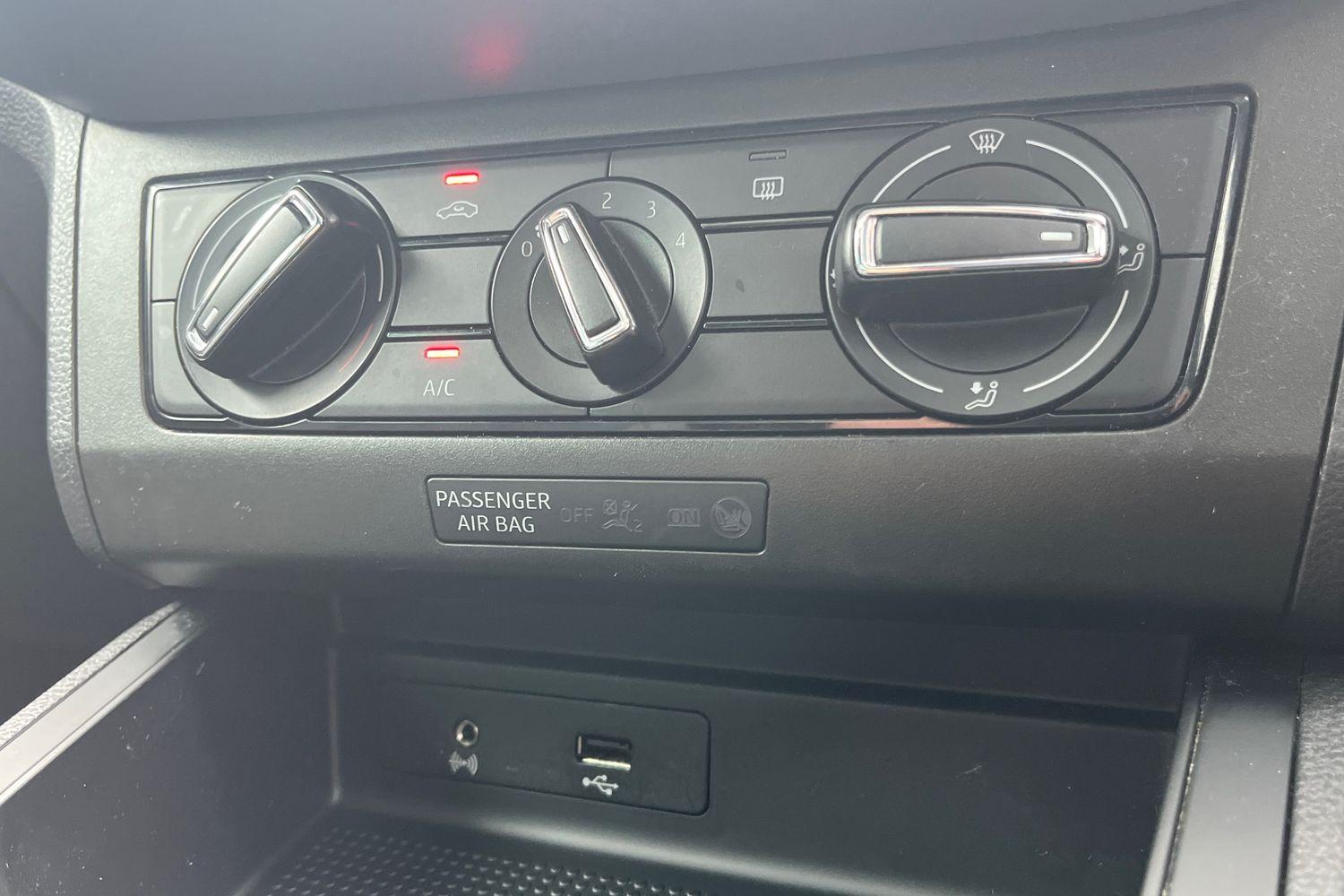 SEAT IBIZA Photo 21