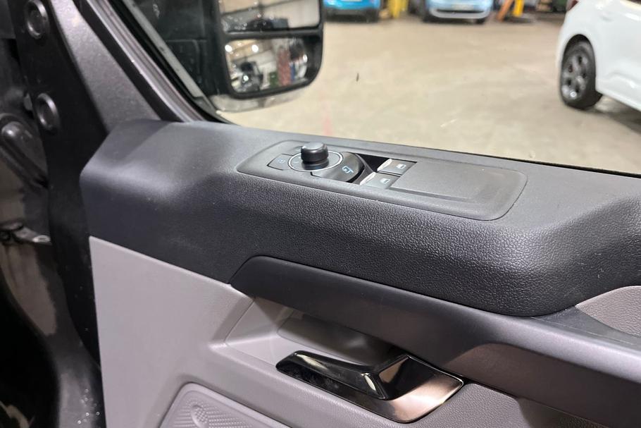 Used FORD TOURNEO CUSTOM YS25XNV 16