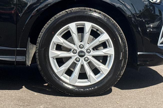AUDI Q3 Photo 5