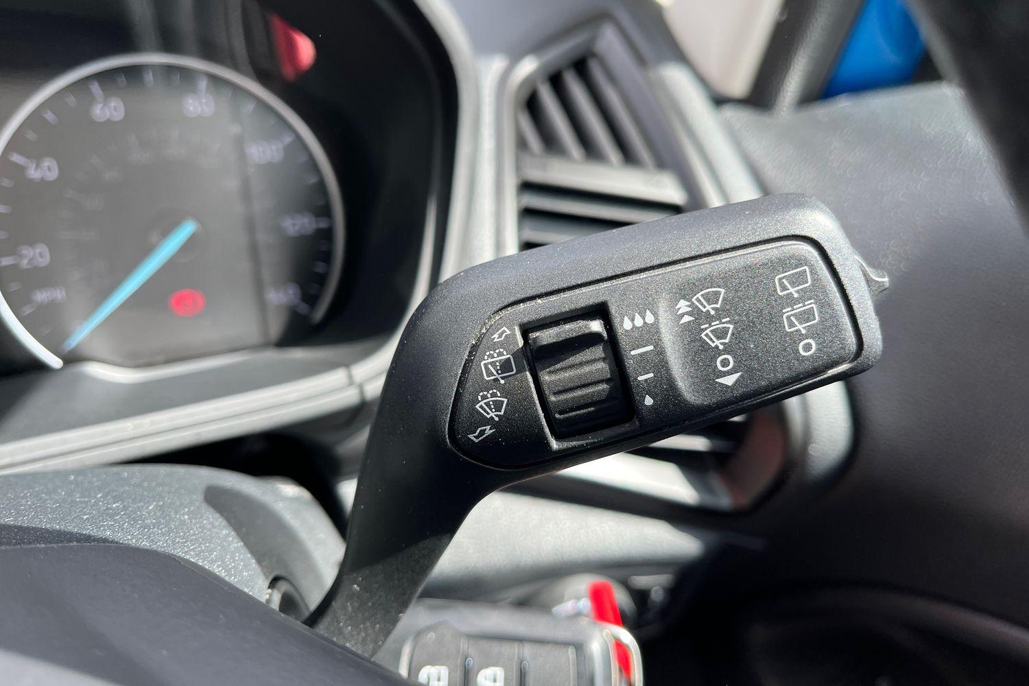Ford EcoSport Photo 14