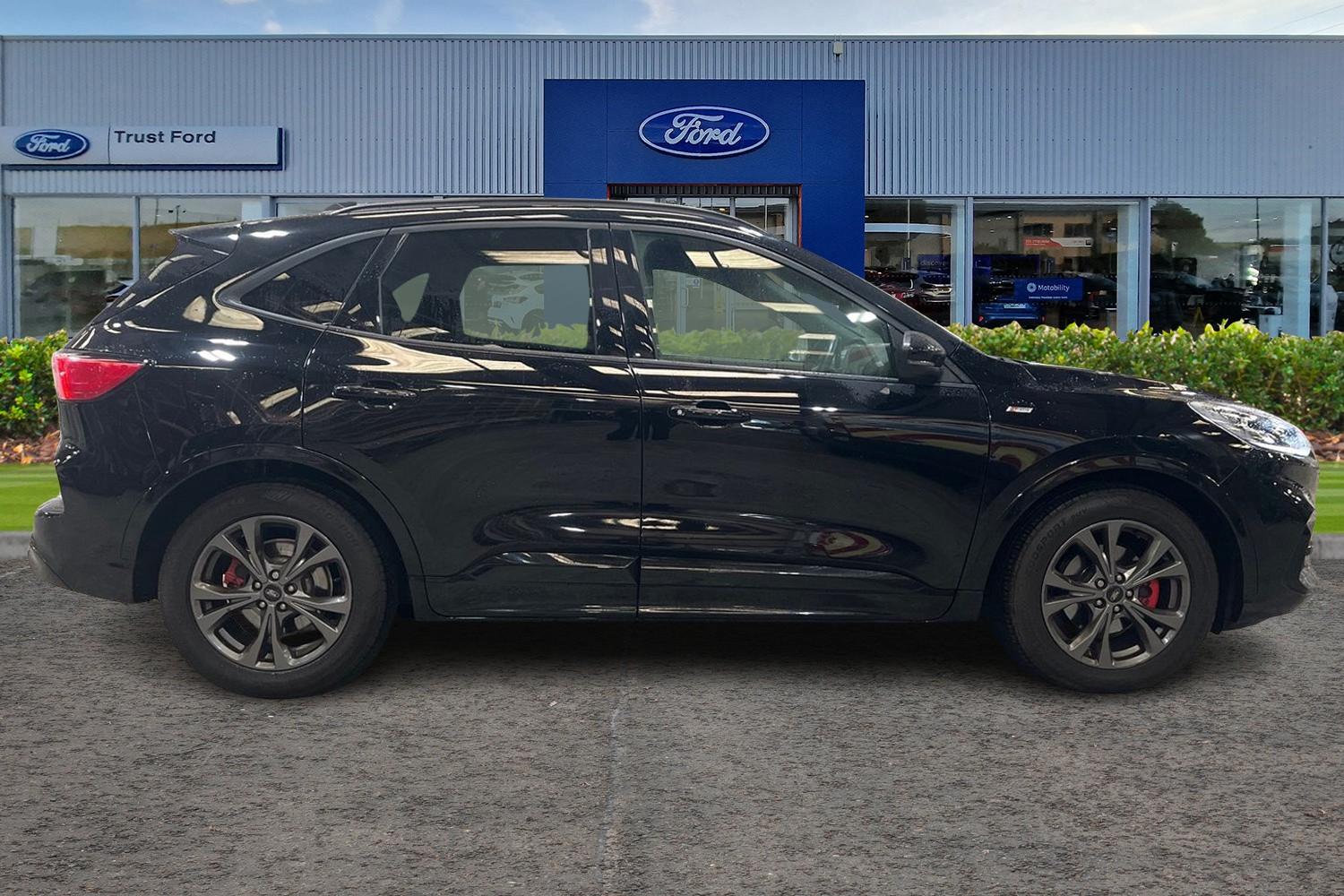 Ford KUGA Photo 2
