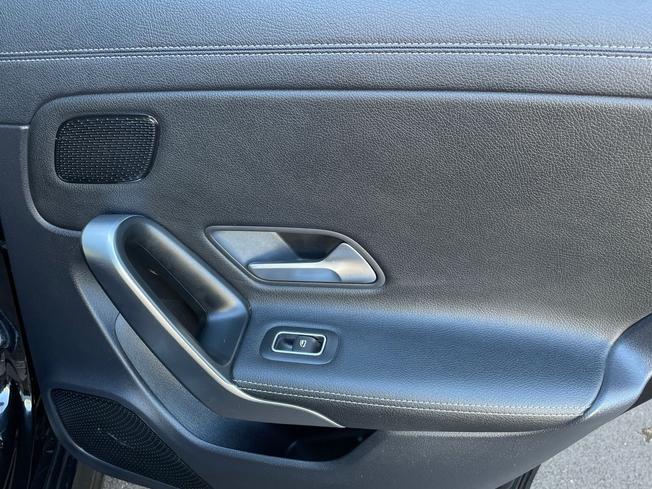 MERCEDES-BENZ CLA Photo 32