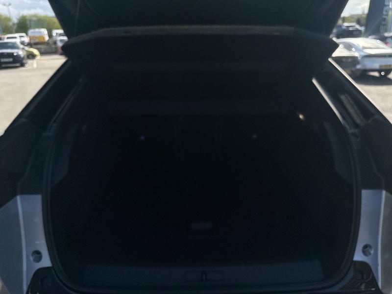 Used Peugeot E-3008 KS25OPP 18