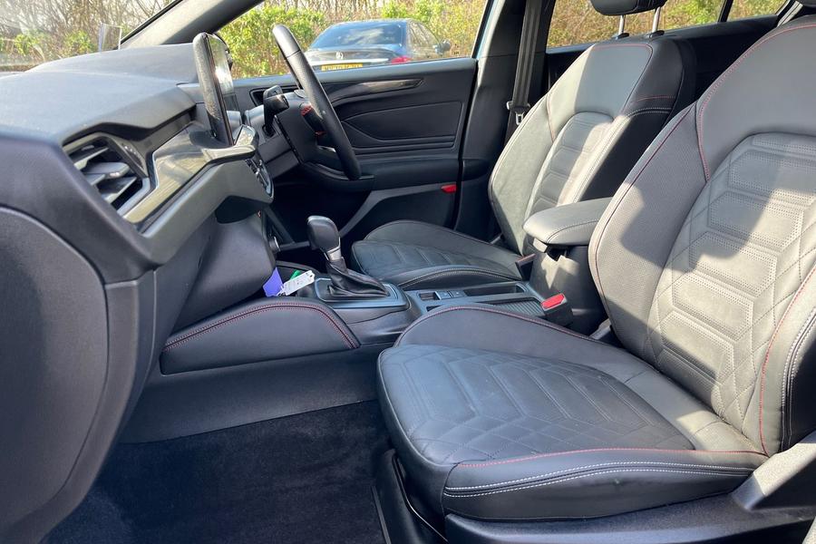 Ford FOCUS Photo autoimg-0ad968f6c8e56b145f71d0346c89886df2405215.jpg