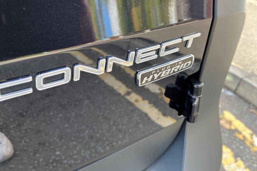 Ford TRANSIT CONNECT Photo autoimg-0adc91c168b05e6847271a41119459559f8e0852.jpg