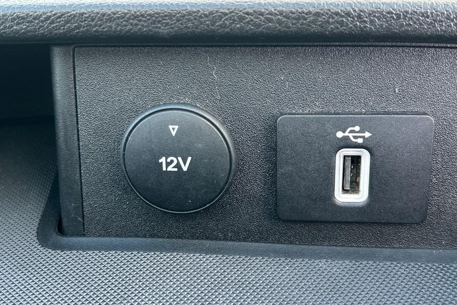 Ford TRANSIT CUSTOM Photo autoimg-0add19cd4c4111a554e01e69f576addfea91a04d.jpg