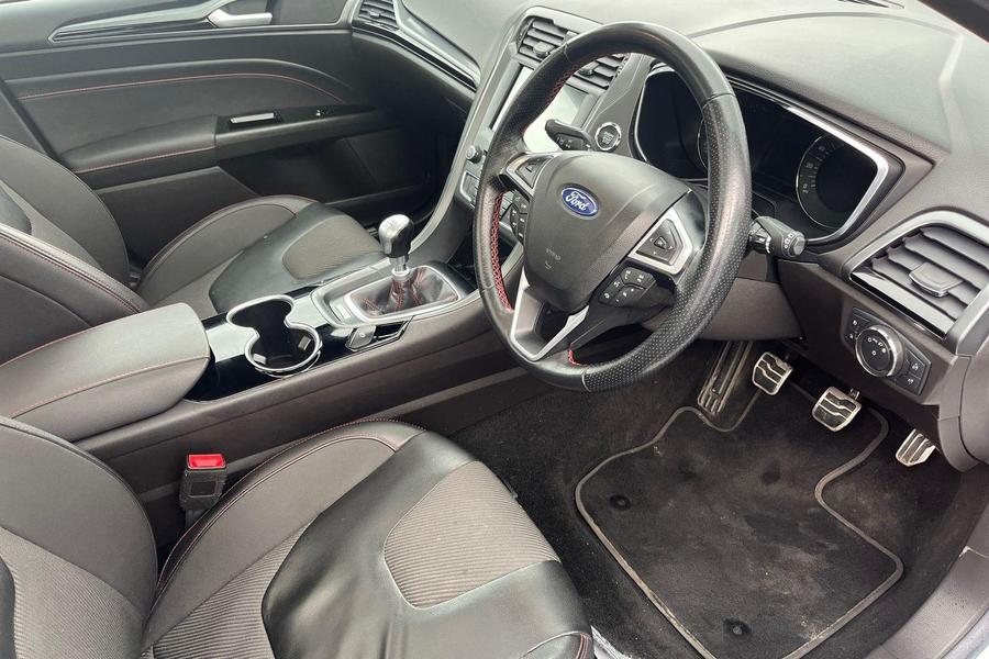 Ford MONDEO Photo autoimg-0ade5f239737ebb6571e8b18e9079609f0887485.jpg