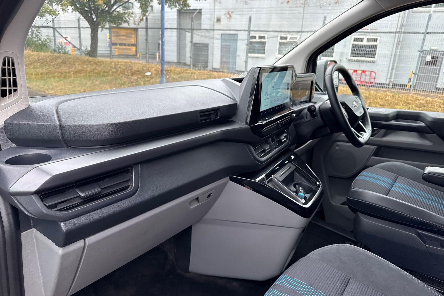 Ford TRANSIT CUSTOM Photo 16