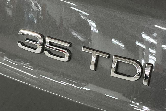 AUDI Q3 Photo 34