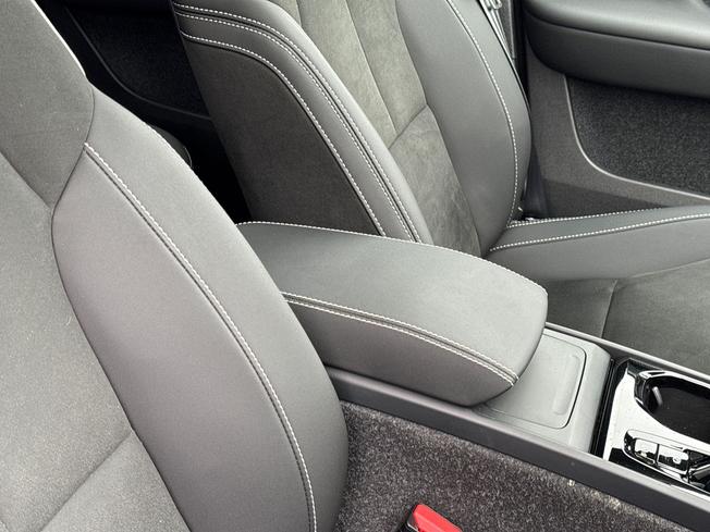 VOLVO Xc40 Photo 49