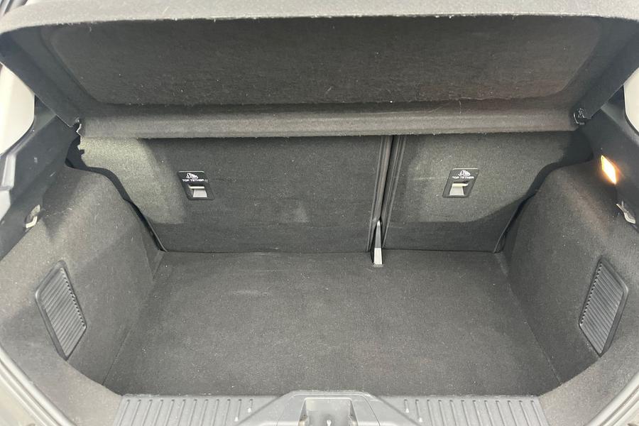 Ford FIESTA Photo autoimg-0ae6e0a1b293b517d5f803422df3a14b9b055fd5.jpg