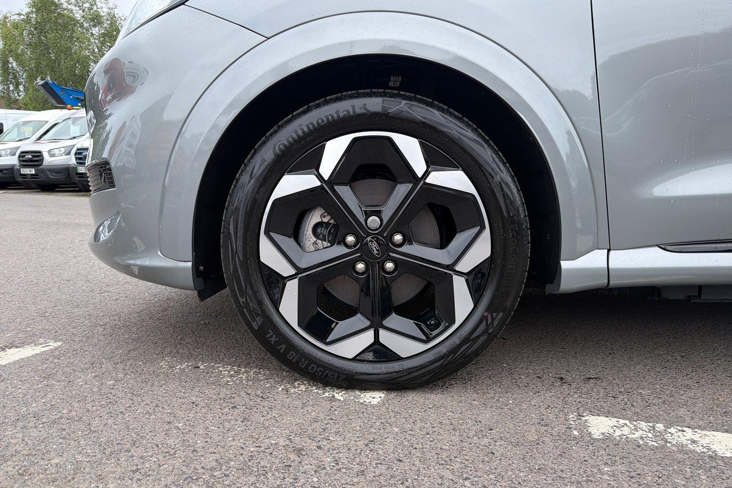 Ford PUMA Photo 7