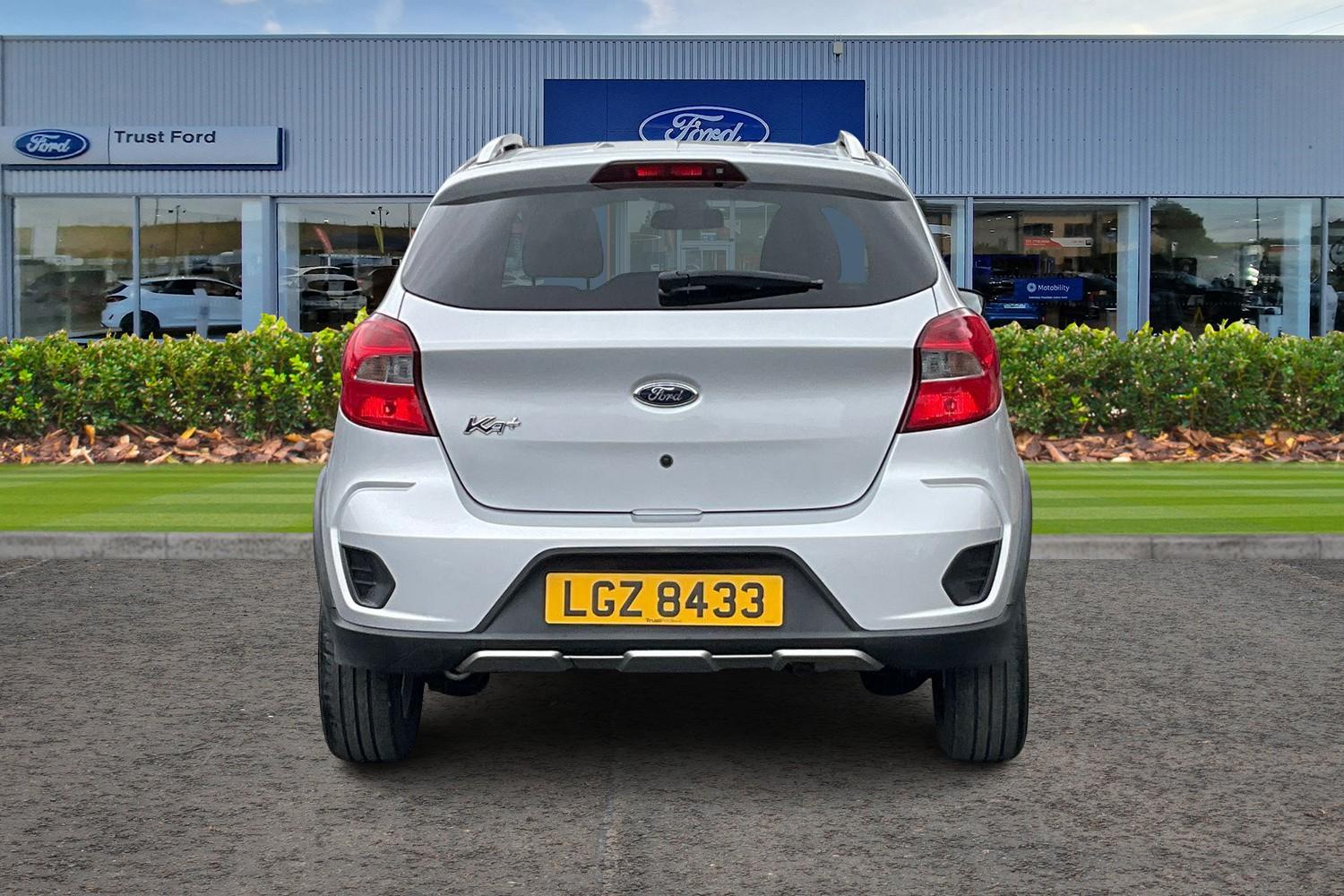 Ford KA+ Photo 6