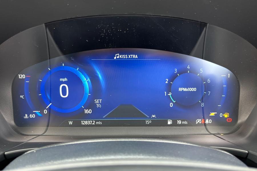 Ford Kuga Photo autoimg-0af136712f733506c812e5691cf3f816d83f3745.jpg