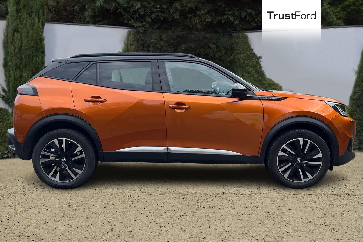 Peugeot 2008 Photo 2