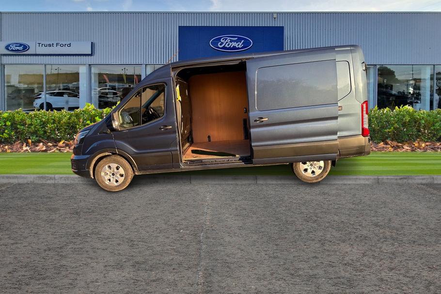 Used Ford TRANSIT 5