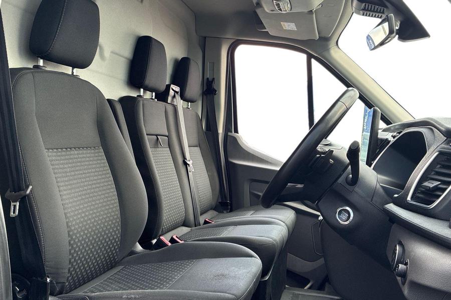 Ford TRANSIT Photo autoimg-0afb17e9b9448aaf48ad874b75fac5ad9565f00f.jpg