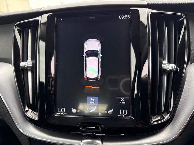 VOLVO XC60 Photo 40