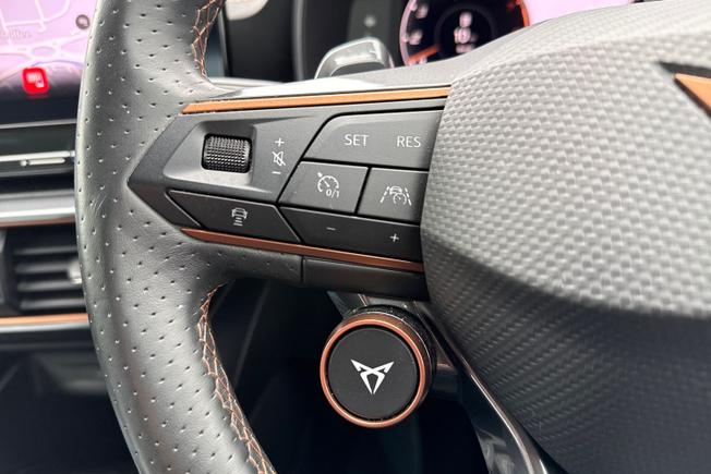 CUPRA Formentor Photo 16