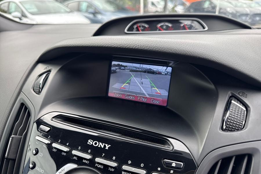 Ford FOCUS Photo autoimg-0b078bd978ad8e156126f831d6d79c4ee84ff3ce.jpg