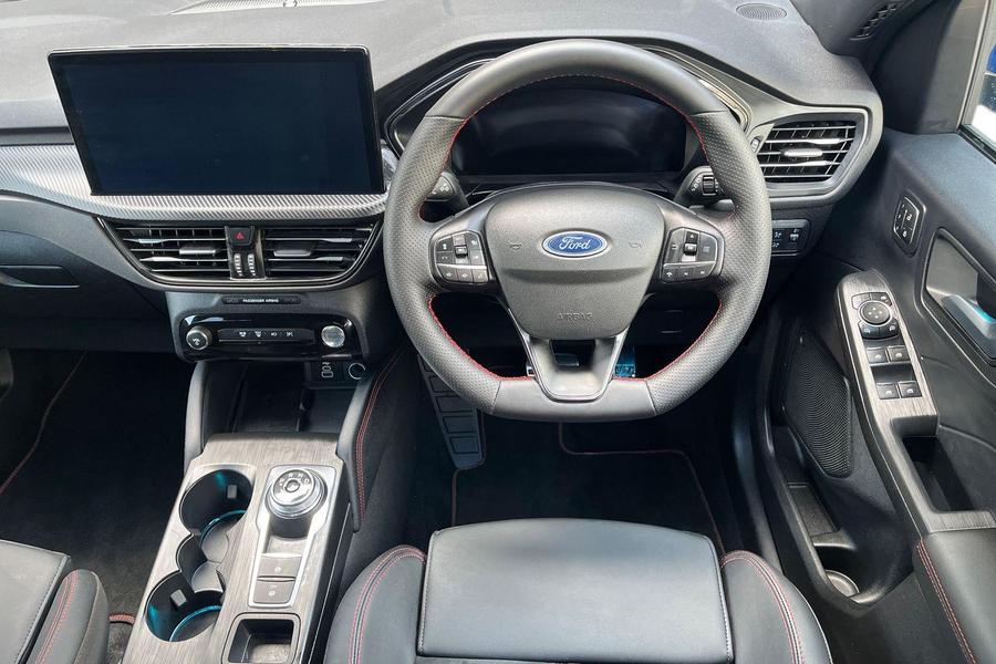Ford KUGA Photo autoimg-0b12b32cc160eaca2e8e8c971717b80672d8aa9f.jpg