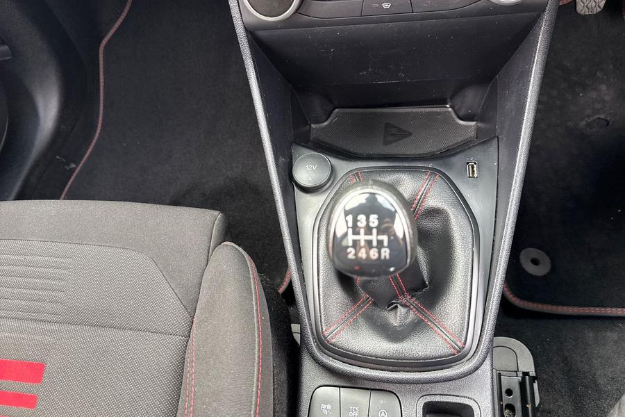 Ford Fiesta Photo autoimg-0b19bd9c52cd76c19da0b120ee170971575d1c34.jpg