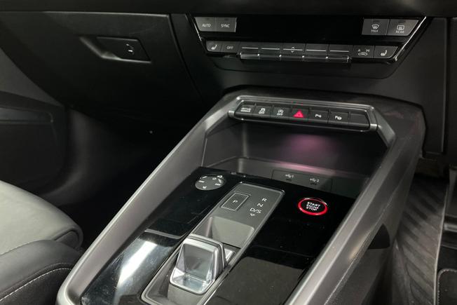 AUDI S3 Photo 26
