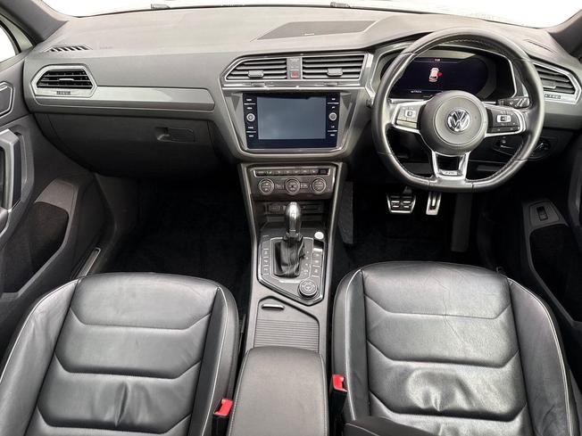 VOLKSWAGEN Tiguan Photo 10