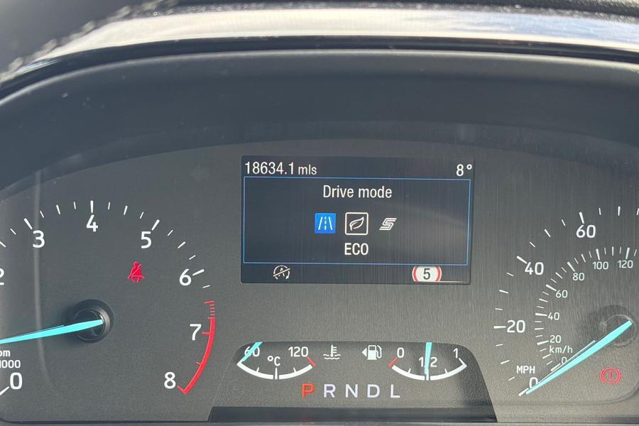 Ford FIESTA Photo autoimg-0b1fbaade708baaa3834f58d50ab3995b8da29f2.jpg