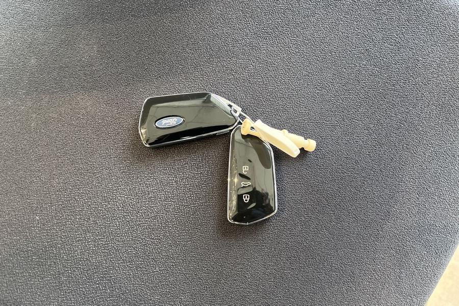 Ford Explorer Photo autoimg-0b24a494ed2c35c3cc1973f0c61182f2678b66d3.jpg