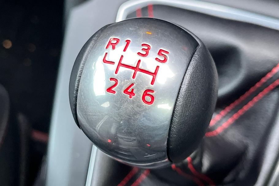 Used Ford FOCUS ET72VAH 36