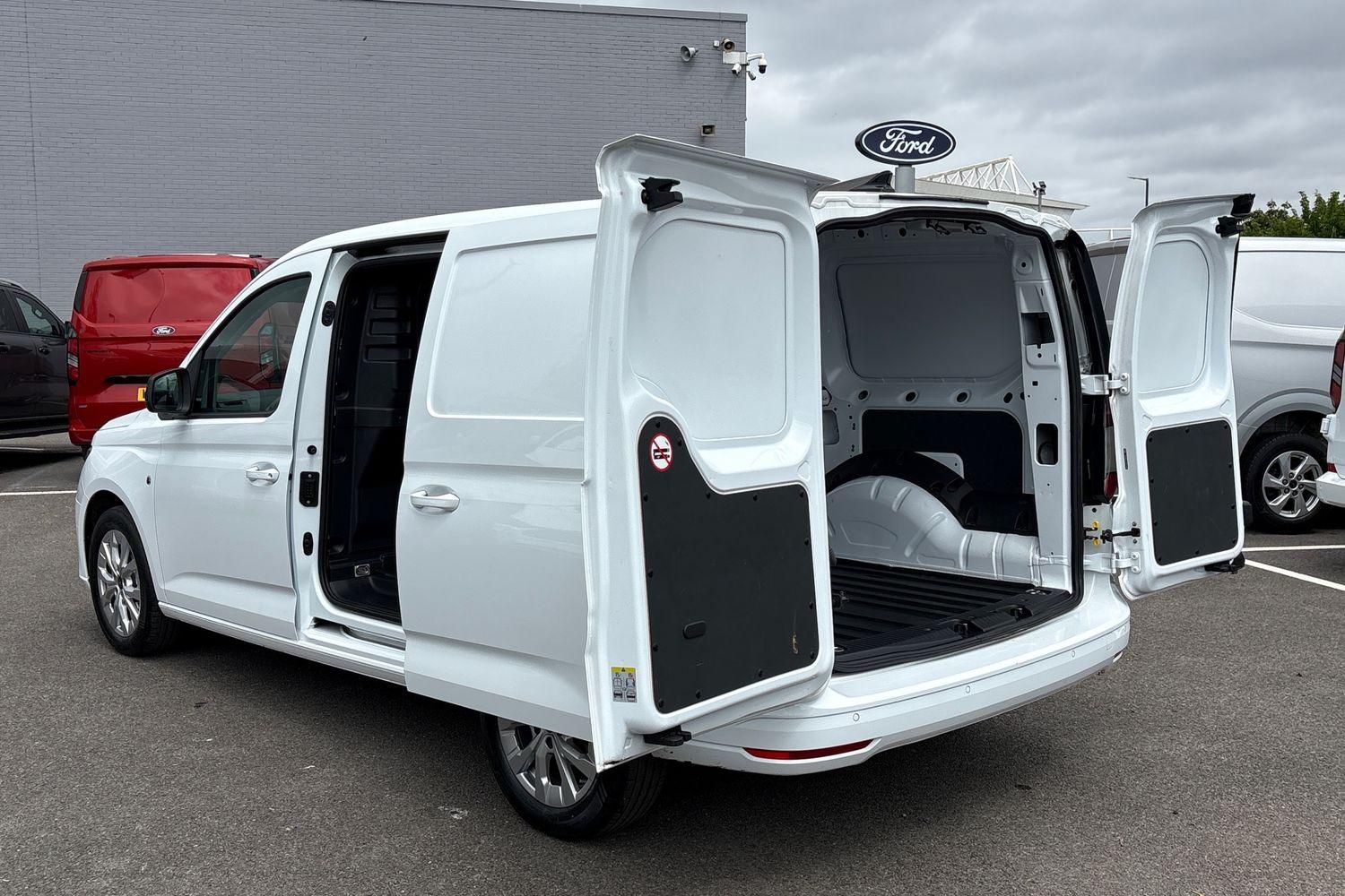 Ford TRANSIT CONNECT Photo 6