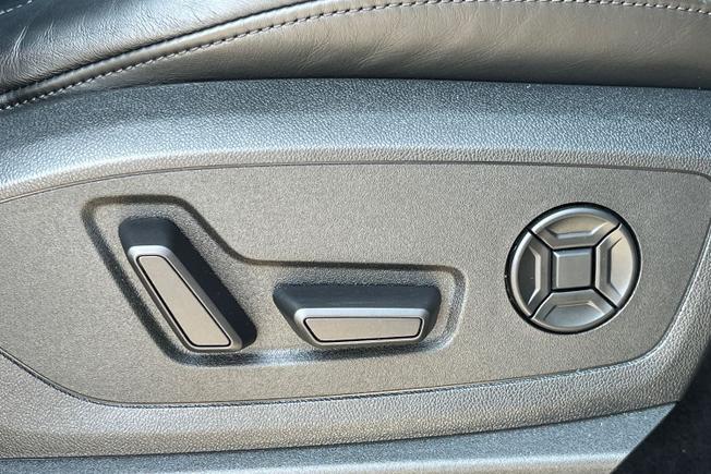 AUDI E-Tron Photo 33