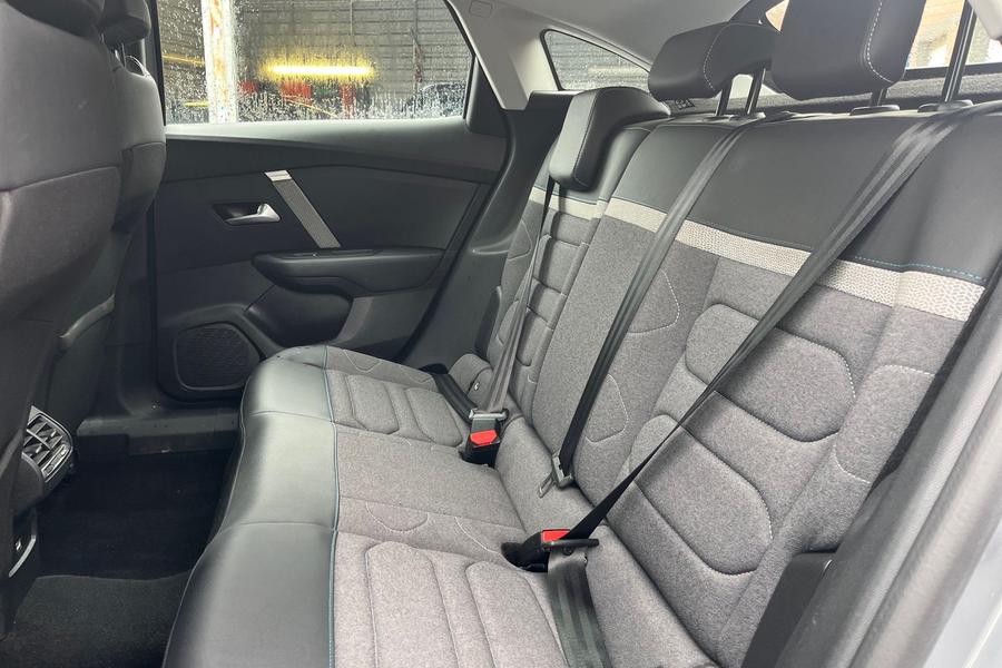 Citroen C4 Photo autoimg-0b305ffdef662773ed5f6e7dc6780ec9edfde80a.jpg