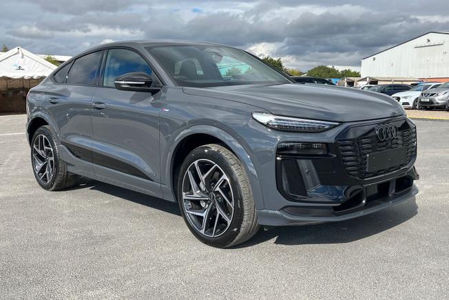 AUDI  Q6 Sportback Photo 21