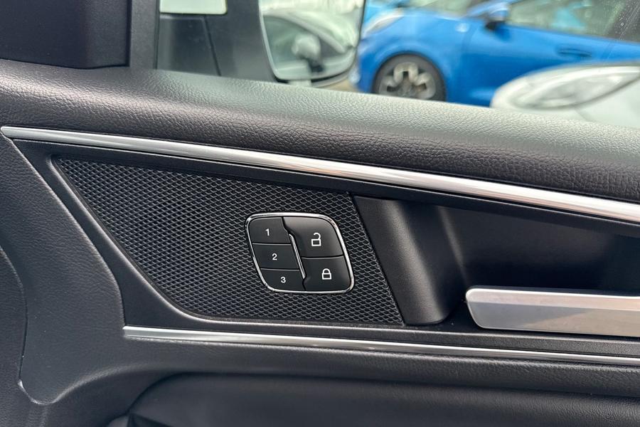 Ford S-MAX Photo autoimg-0b39141672a2a8fba3358ea60e6b0a0743b075ba.jpg