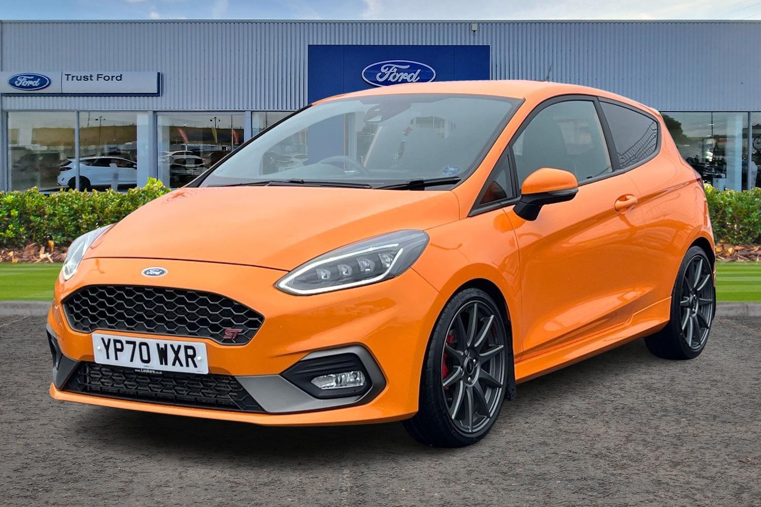 Ford FIESTA Photo 4