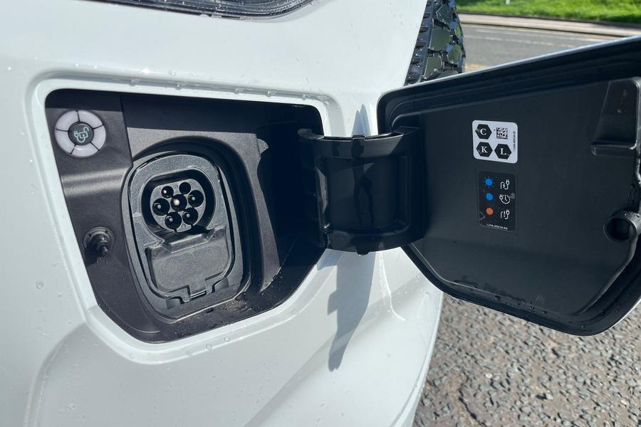 Ford E-TRANSIT CUSTOM Photo autoimg-0b4114d590852e070fe463ab8679a2ad059999f7.jpg