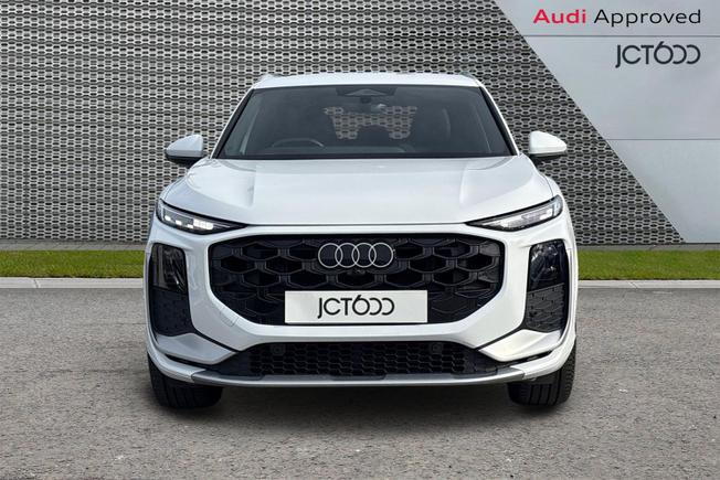 AUDI Q3 Photo 8