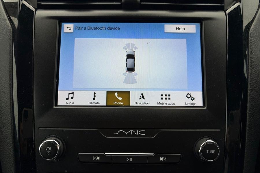 Ford MONDEO Photo autoimg-0b42d98e6913a83c9e2331e71568f4316eaa09b8.jpg