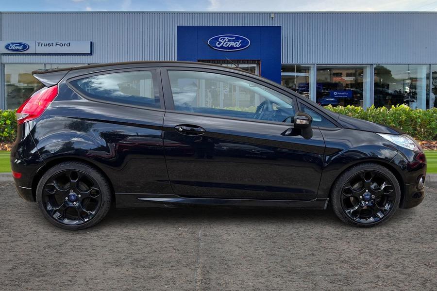 FORD FIESTA Photo autoimg-0b43b09ddfb070bea998e5bacf7df13c77855855.jpg