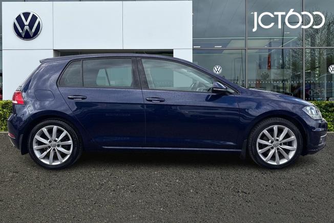 VOLKSWAGEN Golf Photo 4