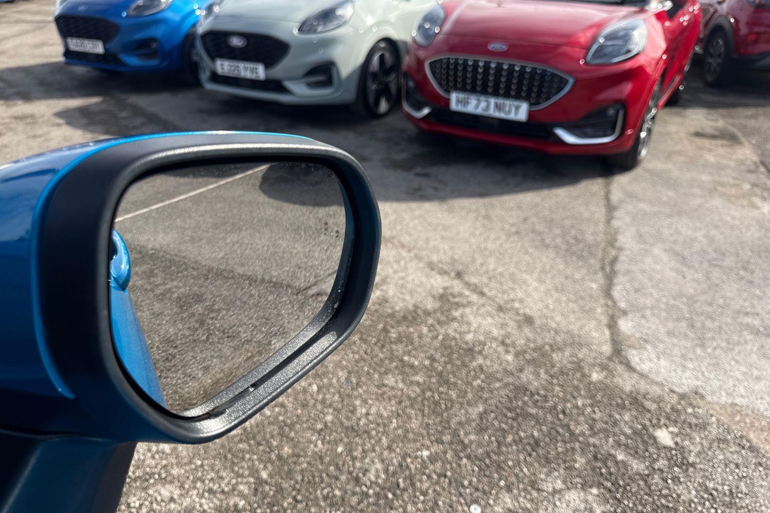 Ford PUMA Photo 32