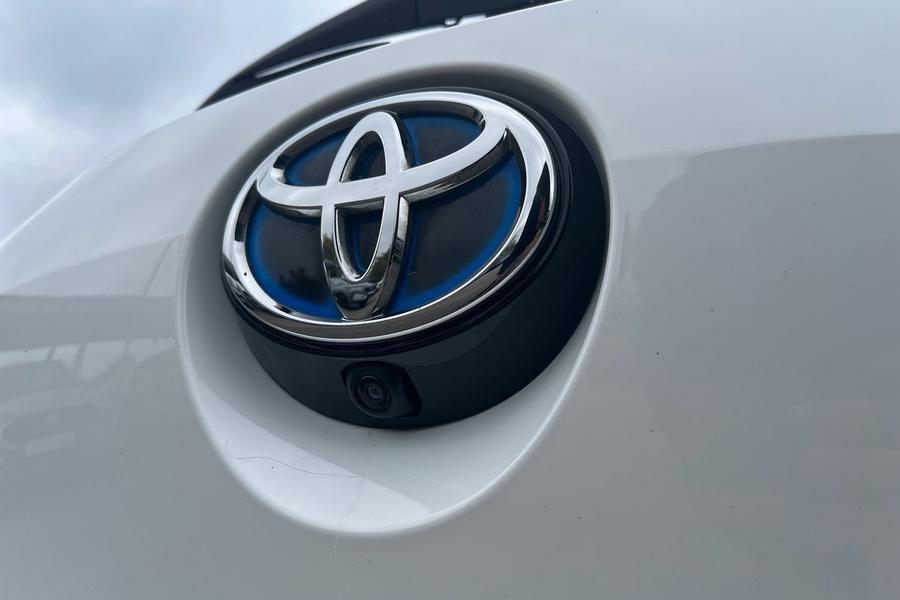 Toyota Corolla Photo autoimg-0b4912f6faa2b0a907331f9e6863def12cd4a8ba.jpg