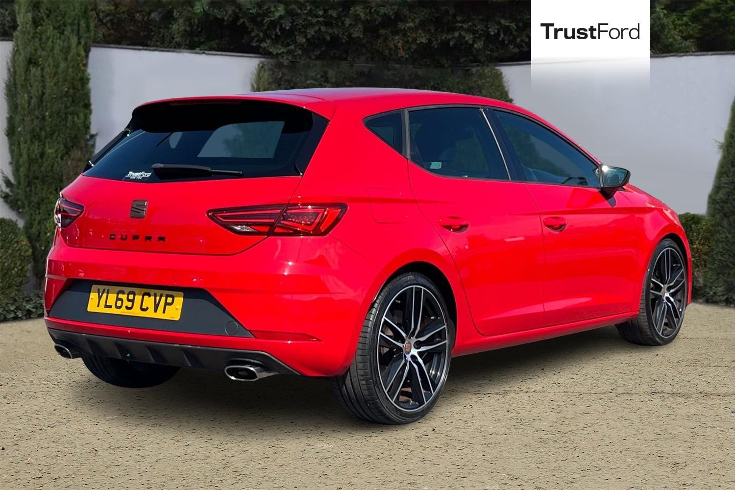 SEAT LEON Photo 3