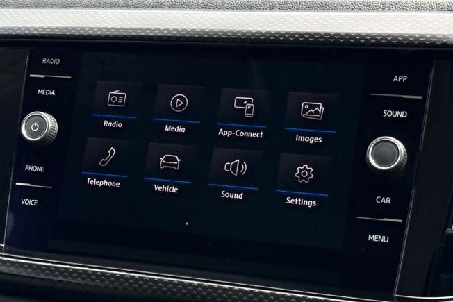 VOLKSWAGEN T-Cross Photo 25