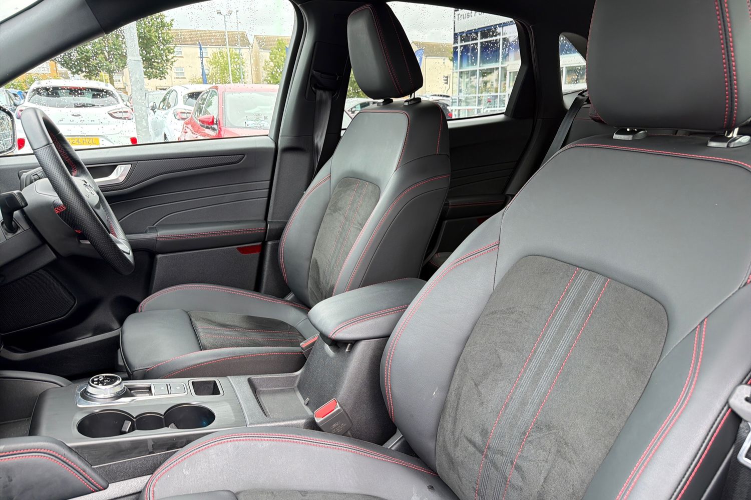 Ford KUGA Photo 18
