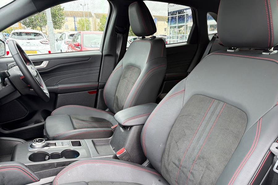 Ford KUGA Photo autoimg-0b52715401102b9826b7adcfa2ca41112cc6210d.jpg