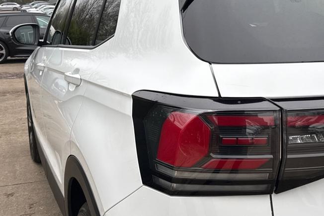 VOLKSWAGEN T-Cross Photo 26