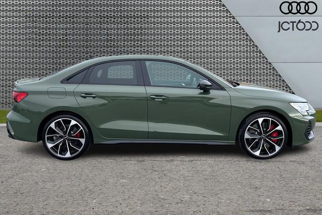 AUDI  S3 Saloon Photo 4